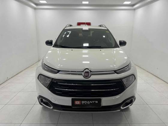 FIAT TORO 2.0 16V TURBO DIESEL VOLCANO 4WD AT9 FIAT TORO 2.0 16V TURBO DIESEL VOLCANO 4WD AT9